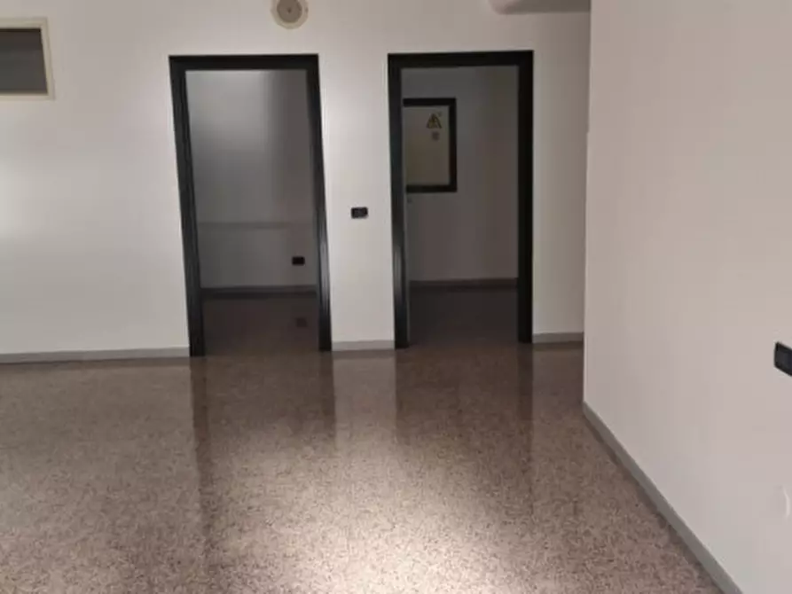 Immagine 10 di Ufficio in affitto  in via roma a Albignasego