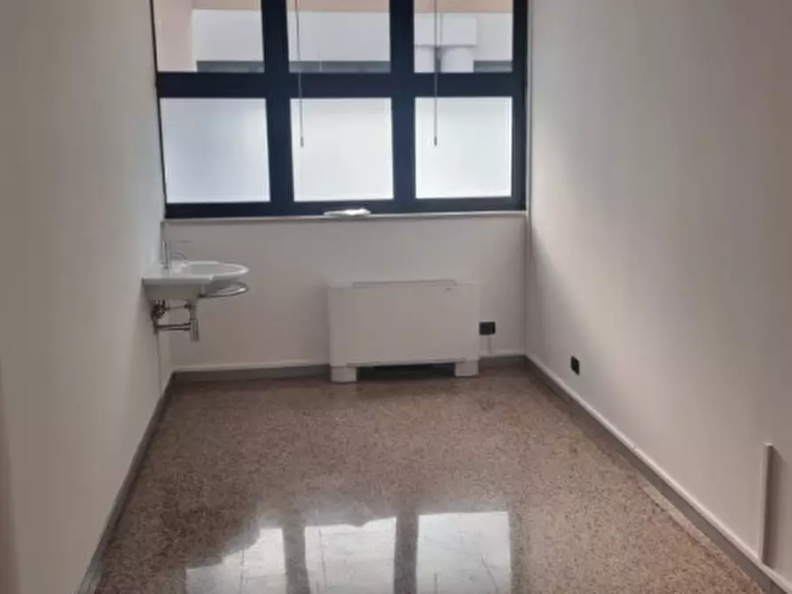 Immagine 15 di Ufficio in affitto  in via roma a Albignasego