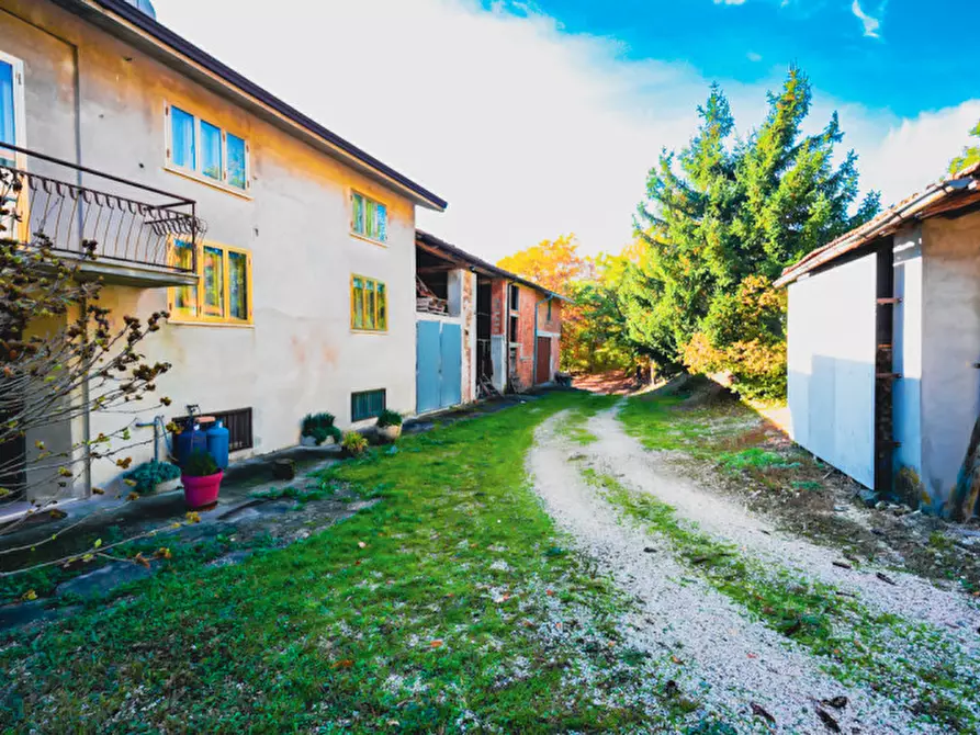 Immagine 8 di Casa indipendente in vendita  in Loc. Olza 2 a Morfasso