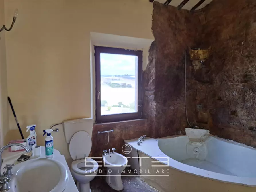 Immagine 21 di Casa indipendente in vendita  a Recanati