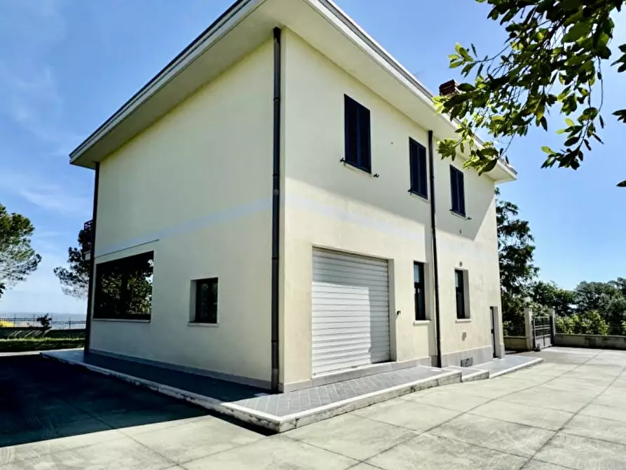 Immagine 4 di Villa in vendita  a Manoppello