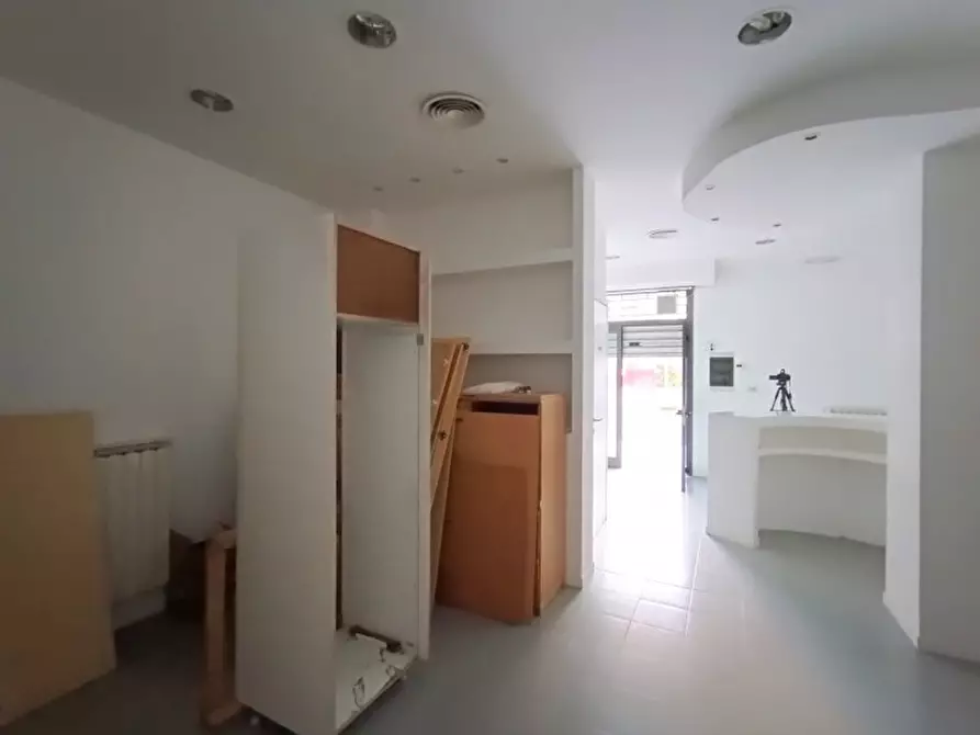 Immagine 5 di Negozio in vendita  in Via Francesco Palmegiani, 55 a Rieti