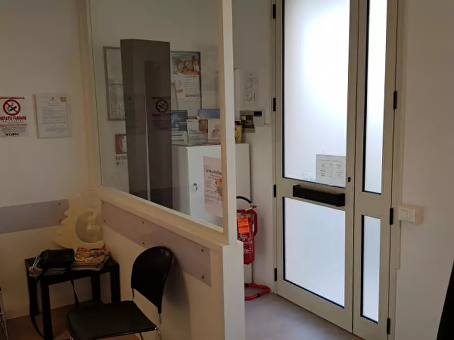 Immagine 3 di Ufficio in vendita  in Via Dante Alighieri a Polesella