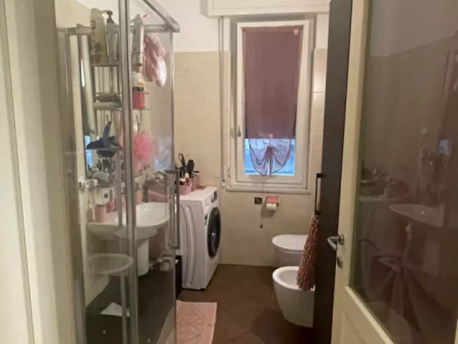 Immagine 15 di Appartamento in vendita  in Viale Paolo Toschi a Parma