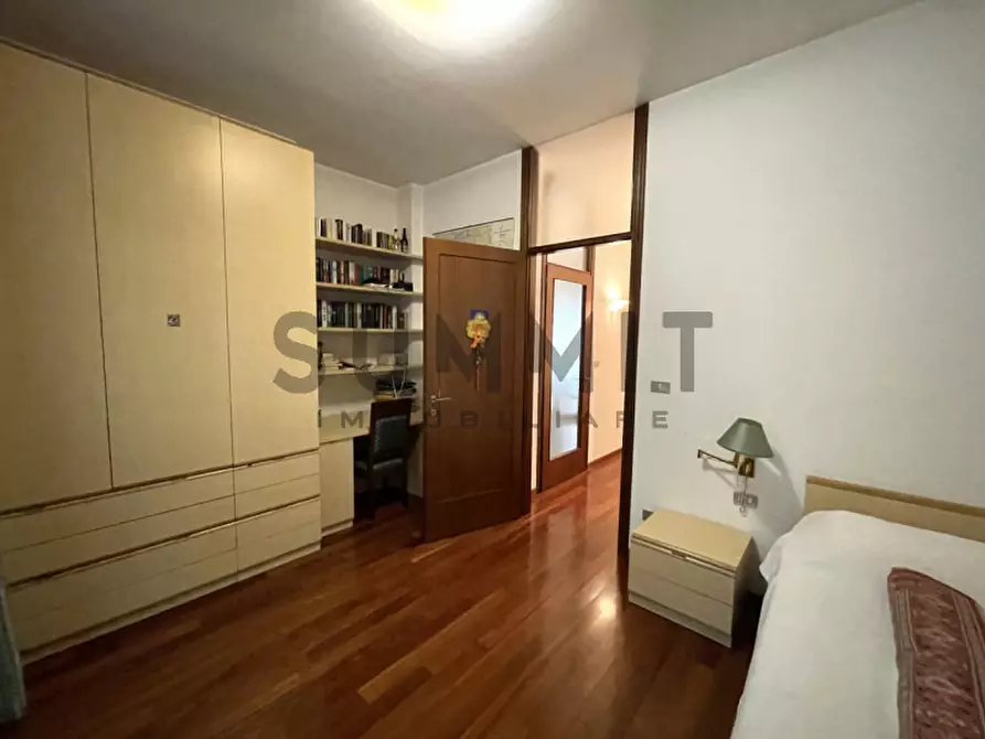 Immagine 6 di Villa in vendita  a Schio