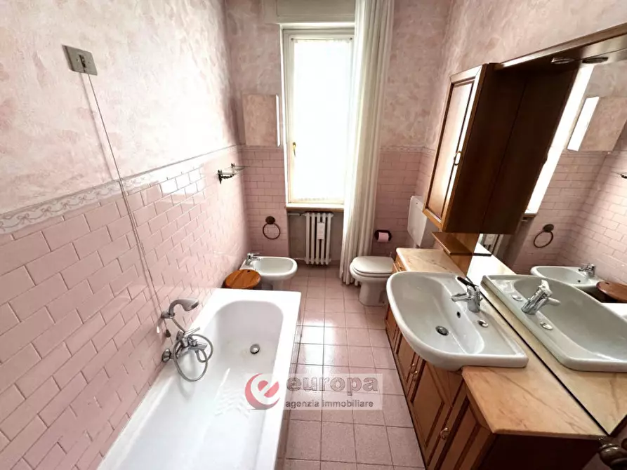 Immagine 13 di Appartamento in vendita  in Viale Crispi ,85 a Vicenza