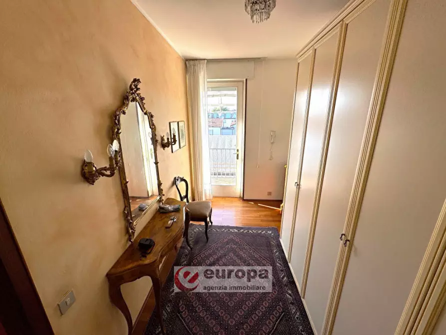 Immagine 16 di Appartamento in vendita  in Viale Crispi ,85 a Vicenza