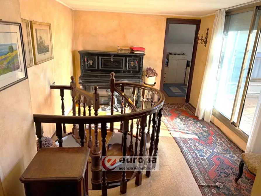 Immagine 19 di Appartamento in vendita  in Viale Crispi ,85 a Vicenza