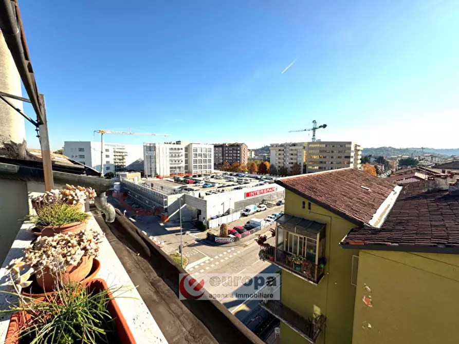 Immagine 23 di Appartamento in vendita  in Viale Crispi ,85 a Vicenza