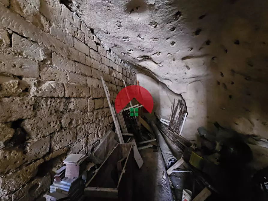 Immagine 9 di Attività commerciale in vendita  a Matera