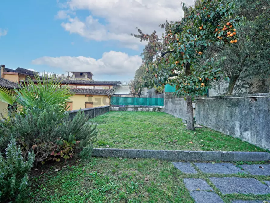 Immagine 9 di Appartamento in vendita  in Via Aquilani a Toscolano-Maderno