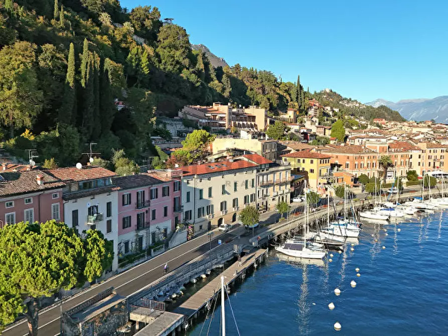 Immagine 33 di Appartamento in vendita  in Via Aquilani a Toscolano-Maderno