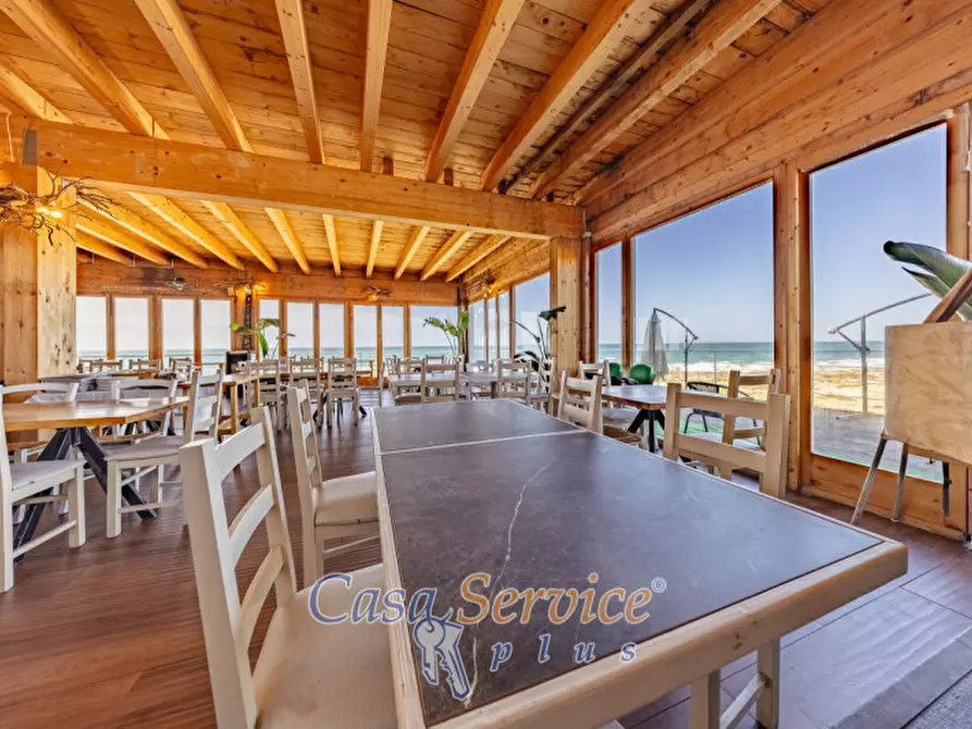 Immagine 6 di Attività commerciale in vendita  in SP 215 a Racale