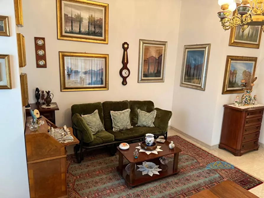 Immagine 2 di Appartamento in vendita  in Via Galante Menzella a Ceglie Messapico