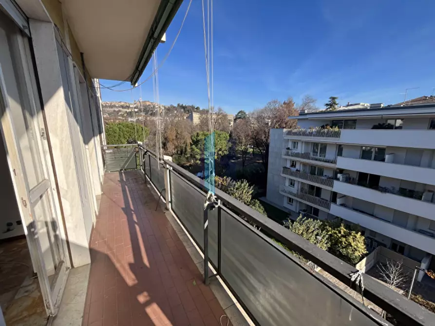 Immagine 2 di Appartamento in vendita  in Via Broseta a Bergamo