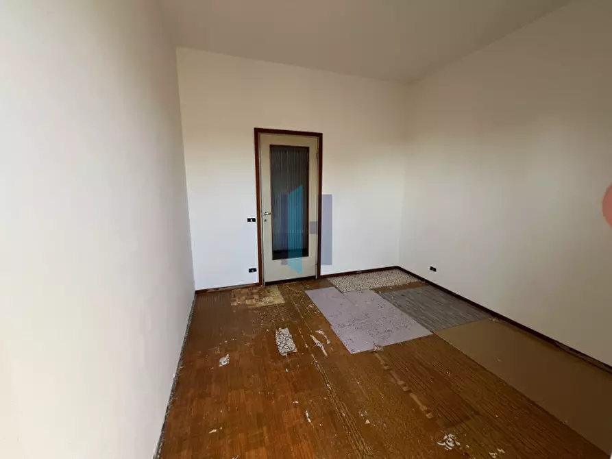 Immagine 12 di Appartamento in vendita  in Via Broseta a Bergamo