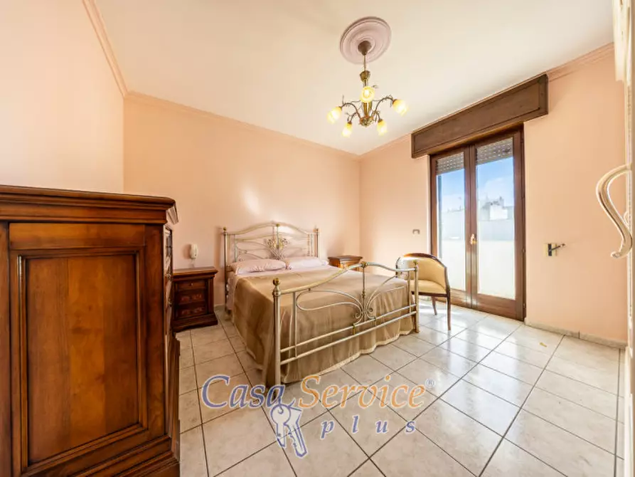 Immagine 8 di Appartamento in vendita  in Via Fratelli Bandiera a Casarano