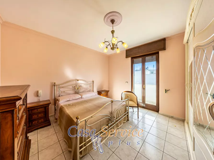 Immagine 11 di Appartamento in vendita  in Via Fratelli Bandiera a Casarano