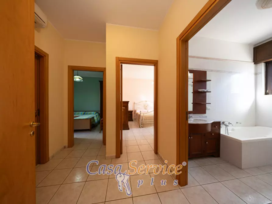 Immagine 28 di Appartamento in vendita  in Via Fratelli Bandiera a Casarano