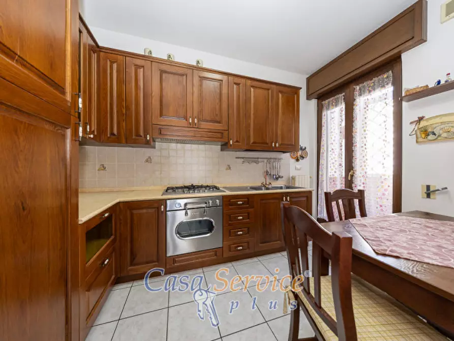 Immagine 37 di Appartamento in vendita  in Via Fratelli Bandiera a Casarano