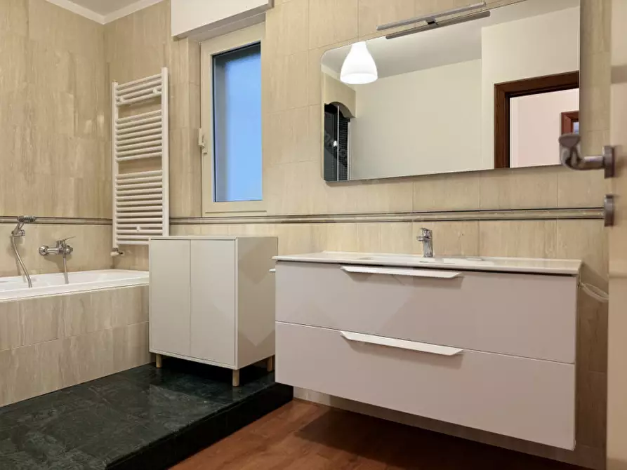 Immagine 21 di Appartamento in vendita  in Viale Roma a Andria