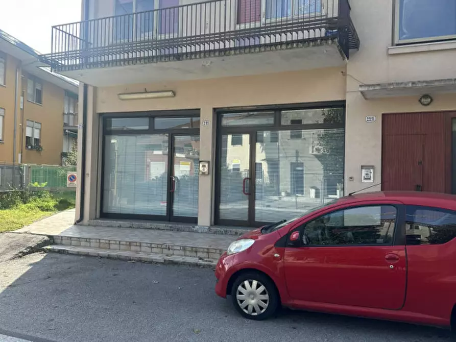 Immagine 7 di Negozio in vendita  in via Fornaci 217 a Padova