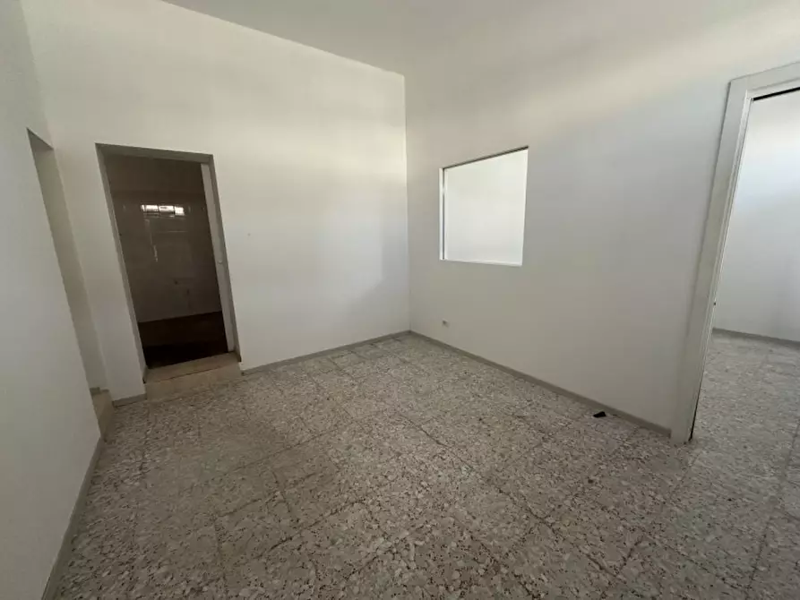 Immagine 19 di Negozio in vendita  in via Fornaci 217 a Padova