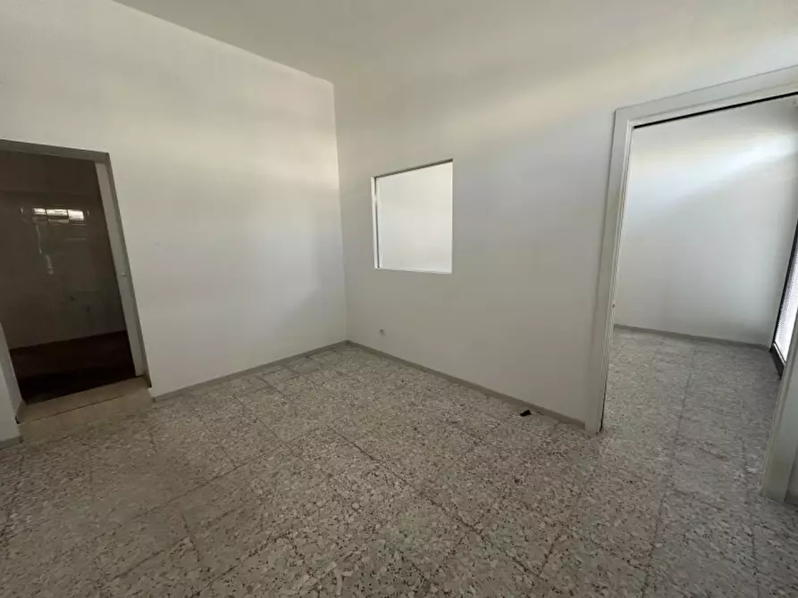 Immagine 24 di Negozio in vendita  in via Fornaci 217 a Padova