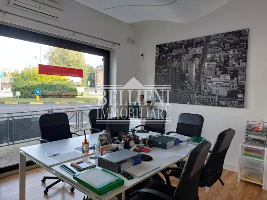 Immagine 1 di Negozio in affitto  in Viale San Lazzaro a Vicenza