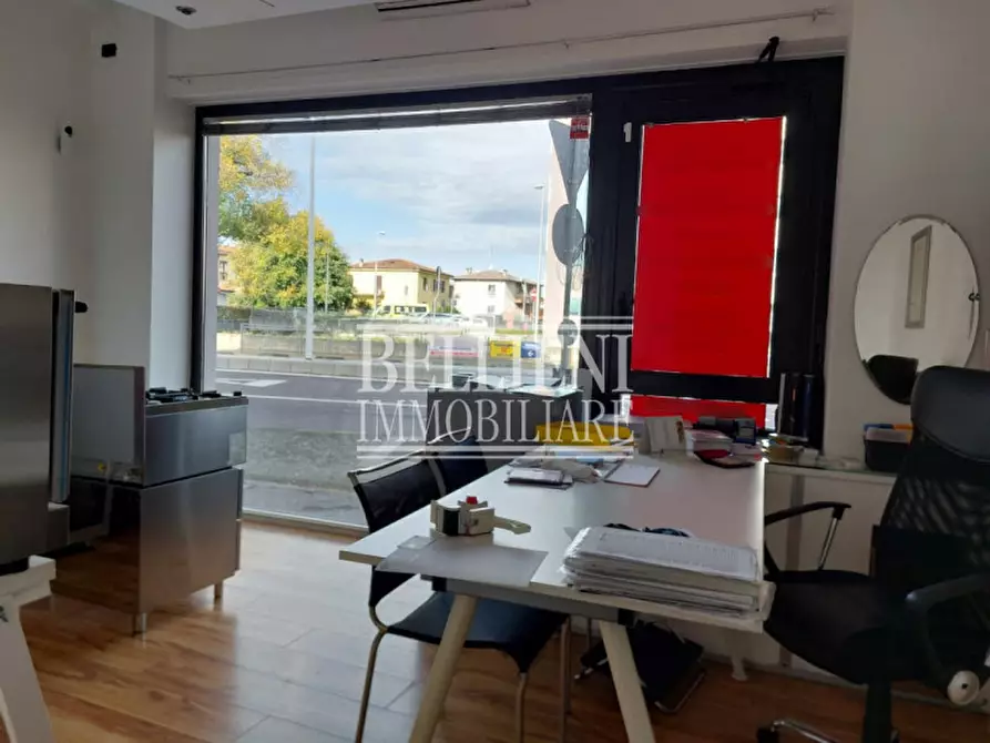 Immagine 2 di Negozio in affitto  in Viale San Lazzaro a Vicenza