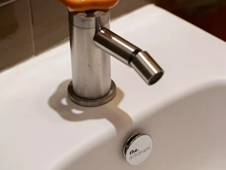 Immagine 50 di Appartamento in vendita  in via delle moline 1 a Bologna