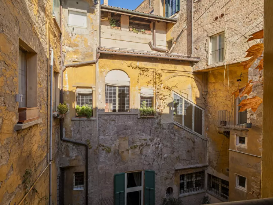 Immagine 60 di Appartamento in vendita  in via delle moline 1 a Bologna