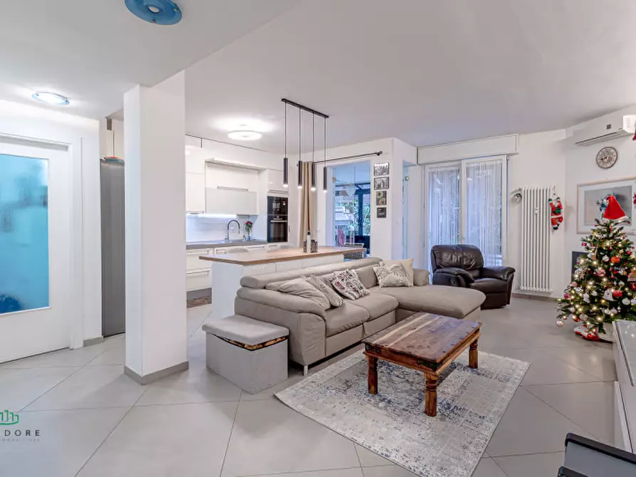 Immagine 1 di Appartamento in vendita  in Via Croce Idice a San Lazzaro Di Savena