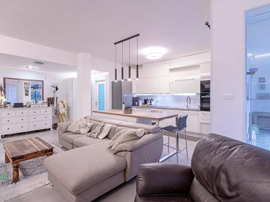 Immagine 5 di Appartamento in vendita  in Via Croce Idice a San Lazzaro Di Savena