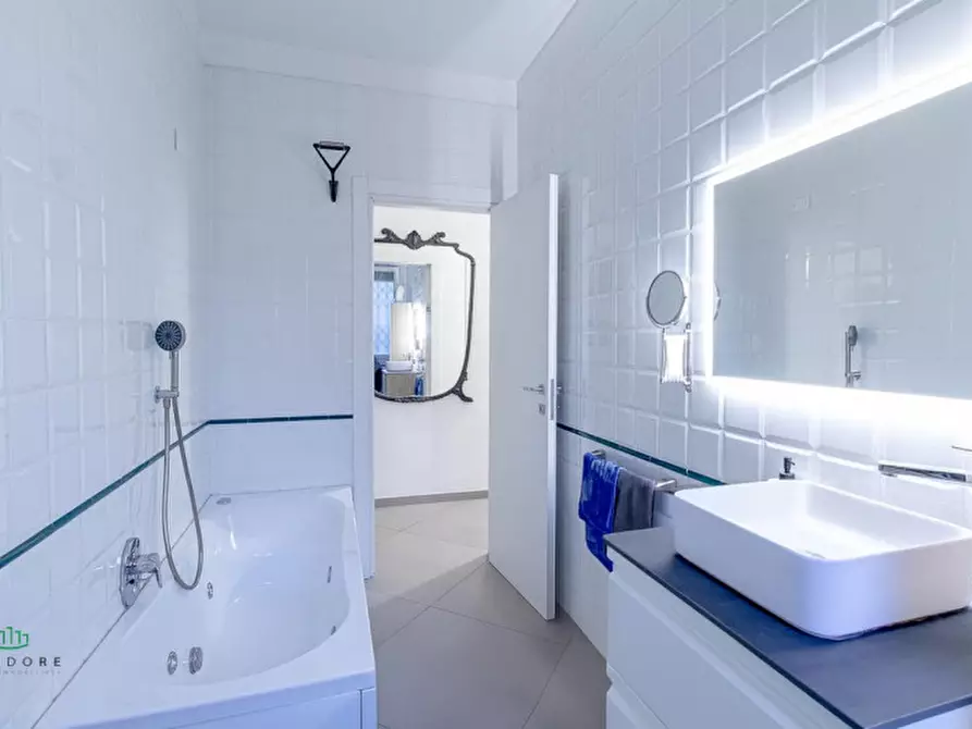 Immagine 30 di Appartamento in vendita  in Via Croce Idice a San Lazzaro Di Savena