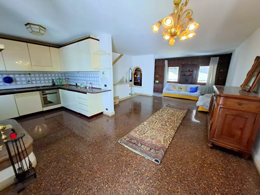 Immagine 44 di Appartamento in vendita  in VIA SAVONAROLA a Padova