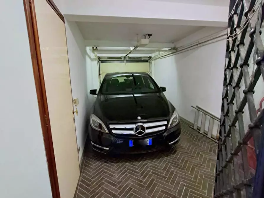 Immagine 55 di Appartamento in vendita  in VIA SAVONAROLA a Padova