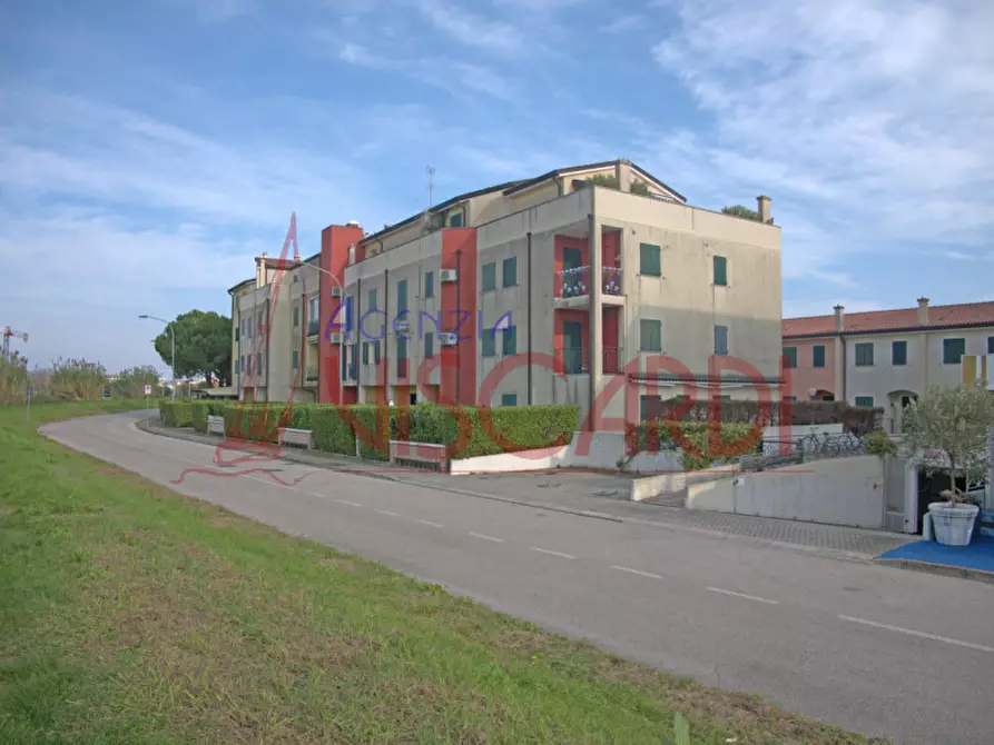 Immagine 22 di Appartamento in vendita  in Riva dei Bragozzi 155 a Caorle