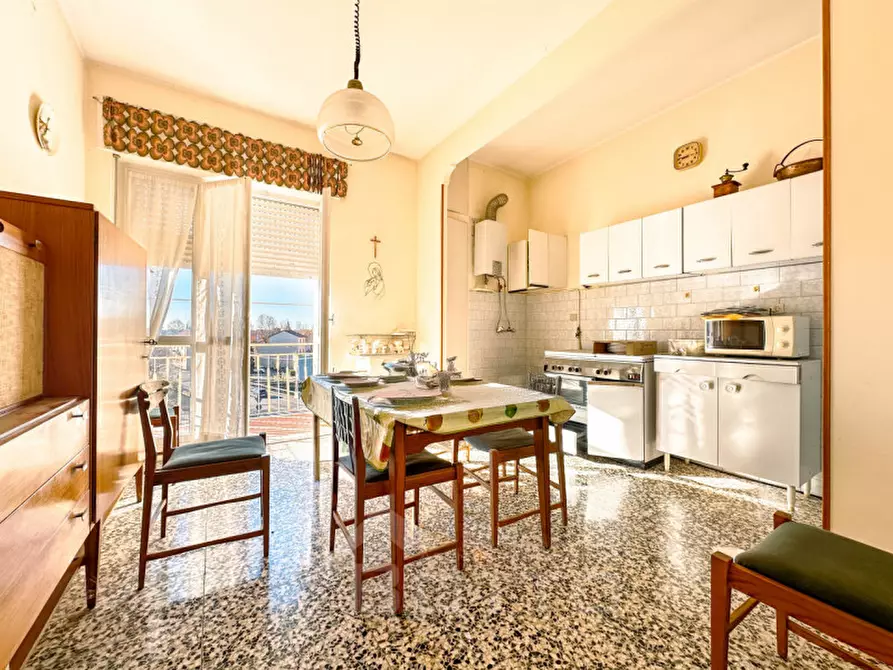 Immagine 2 di Appartamento in vendita  in via xxv luglio,15 a Romagnano Sesia