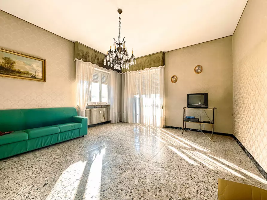 Immagine 2 di Appartamento in vendita  in via xxv luglio,15 a Romagnano Sesia