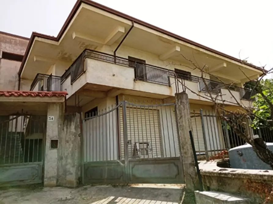 Immagine 1 di Casa bifamiliare in vendita  in Via Guido Rossa, 34 a Casali Del Manco