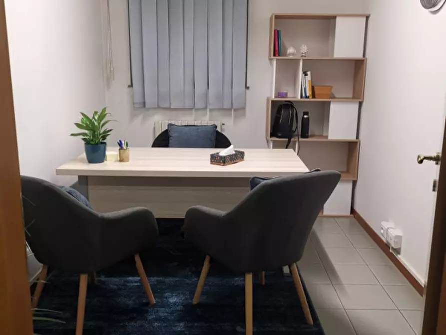 Immagine 1 di Ufficio in affitto  in Via Cesare Battisti a Mirano
