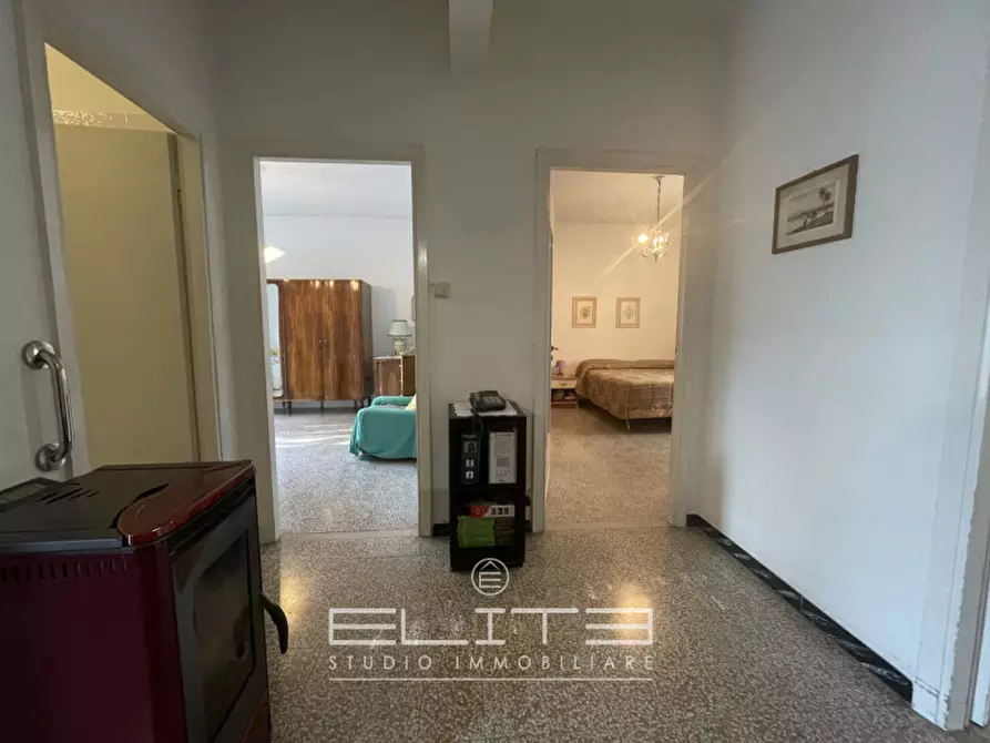 Immagine 17 di Appartamento in vendita  in VIA PATRIZI a Ancona