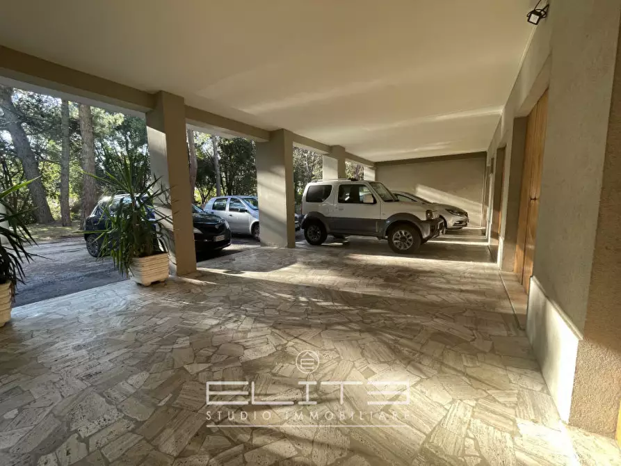 Immagine 29 di Appartamento in vendita  in VIA PATRIZI a Ancona