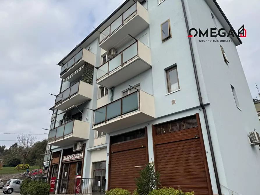 Immagine 1 di Appartamento in vendita  in Via Pitacco, 14 a Trieste