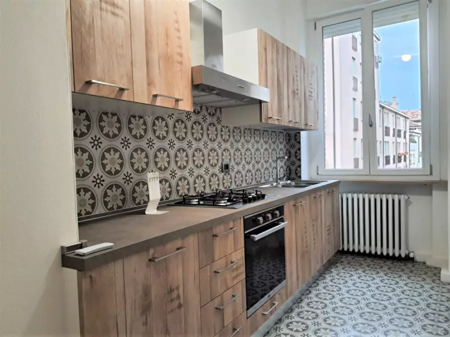 Immagine 7 di Appartamento in vendita  in Galleria Avelli a Rovigo