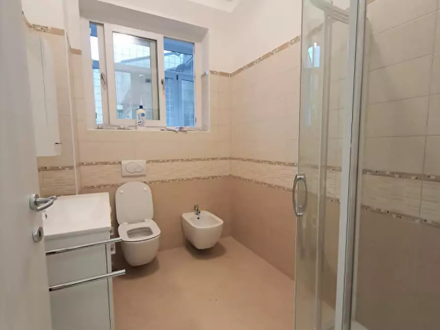 Immagine 19 di Appartamento in vendita  in Galleria Avelli a Rovigo