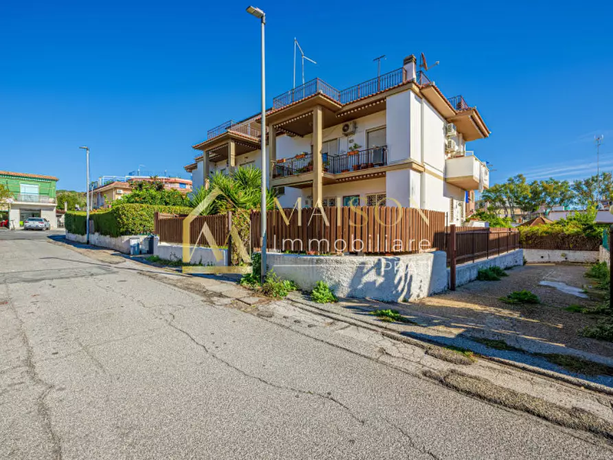 Immagine 38 di Appartamento in vendita  in Via Cola di Rienzo a Roma