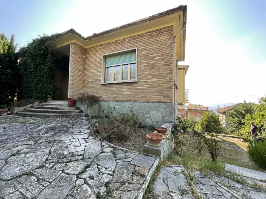 Immagine 2 di Villa in vendita  a Osimo