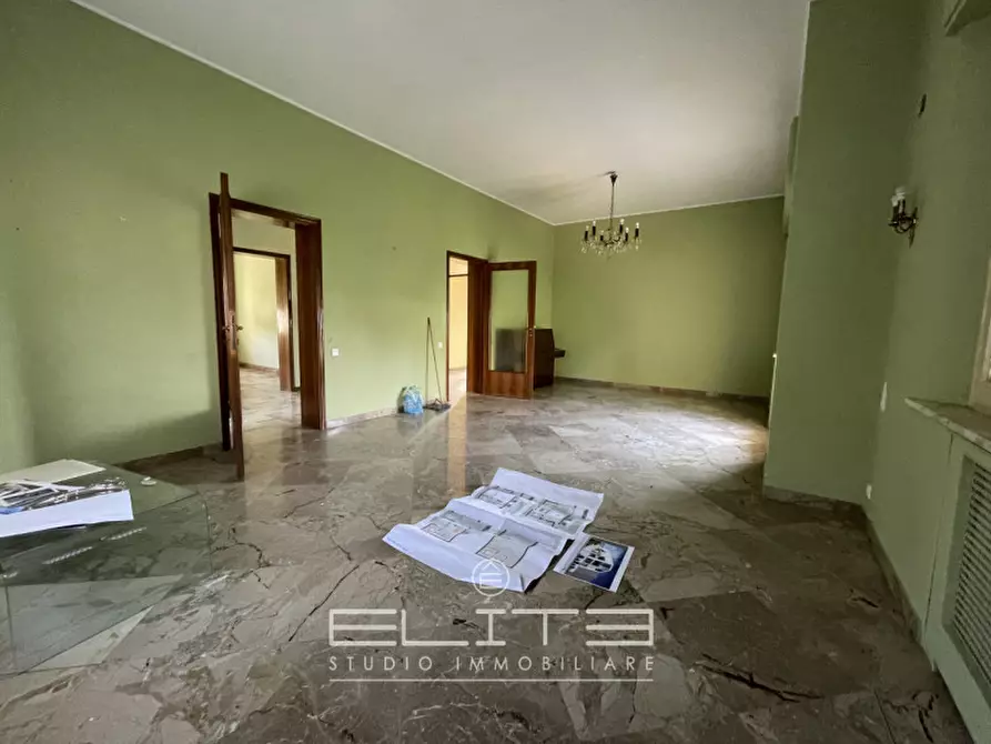 Immagine 5 di Villa in vendita  a Osimo